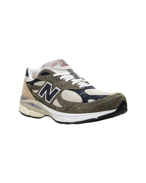 New Balance 990v3